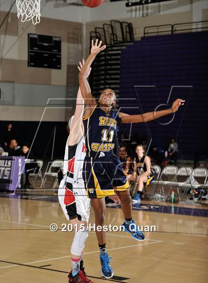 Thumbnail 2 in Alta vs West Seattle (MaxPreps Holiday Classic) photogallery.