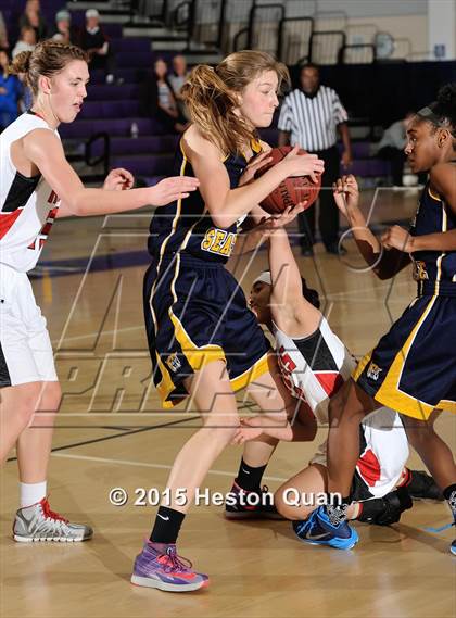 Thumbnail 3 in Alta vs West Seattle (MaxPreps Holiday Classic) photogallery.