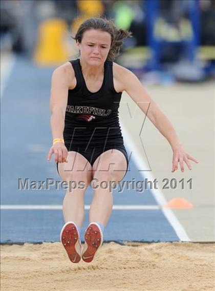 Thumbnail 2 in NCHSAA 4A Track & Field Championships photogallery.