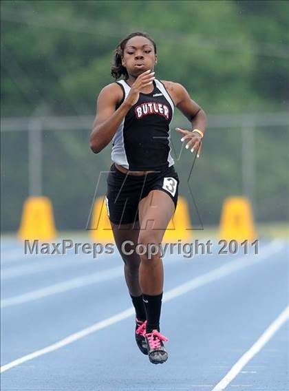 Thumbnail 2 in NCHSAA 4A Track & Field Championships photogallery.