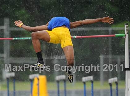 Thumbnail 1 in NCHSAA 4A Track & Field Championships photogallery.