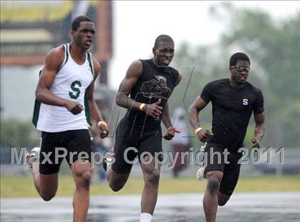 Thumbnail 1 in NCHSAA 4A Track & Field Championships photogallery.