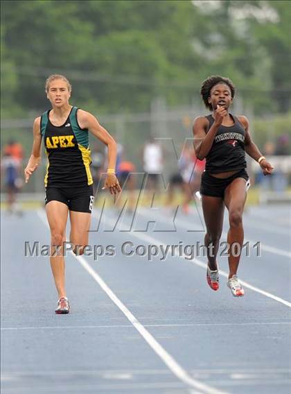 Thumbnail 3 in NCHSAA 4A Track & Field Championships photogallery.