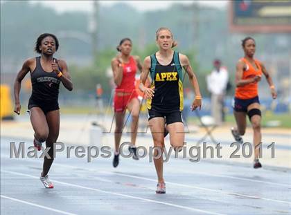 Thumbnail 3 in NCHSAA 4A Track & Field Championships photogallery.