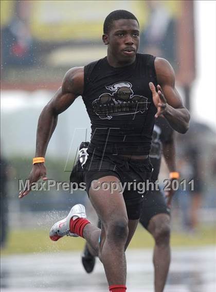 Thumbnail 2 in NCHSAA 4A Track & Field Championships photogallery.