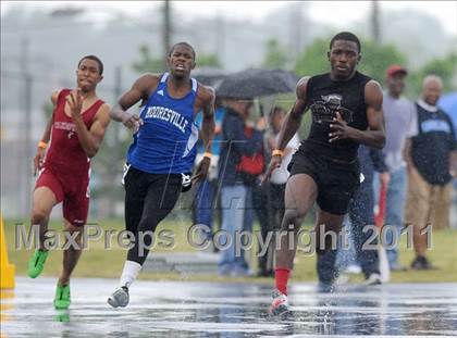 Thumbnail 1 in NCHSAA 4A Track & Field Championships photogallery.