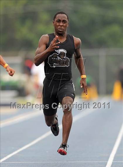Thumbnail 2 in NCHSAA 4A Track & Field Championships photogallery.