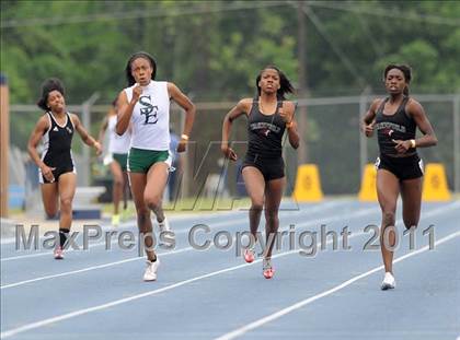 Thumbnail 3 in NCHSAA 4A Track & Field Championships photogallery.