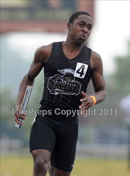 Thumbnail 1 in NCHSAA 4A Track & Field Championships photogallery.