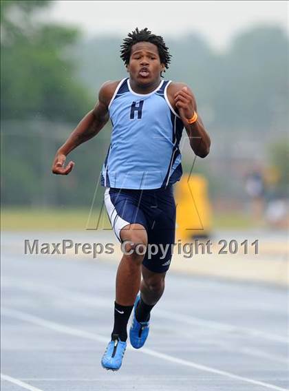 Thumbnail 2 in NCHSAA 4A Track & Field Championships photogallery.