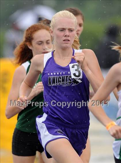 Thumbnail 1 in NCHSAA 4A Track & Field Championships photogallery.