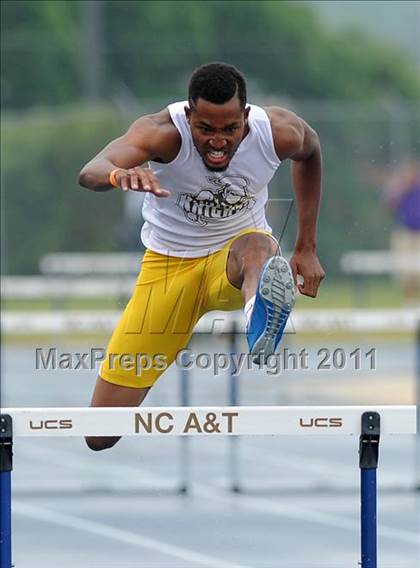 Thumbnail 1 in NCHSAA 4A Track & Field Championships photogallery.