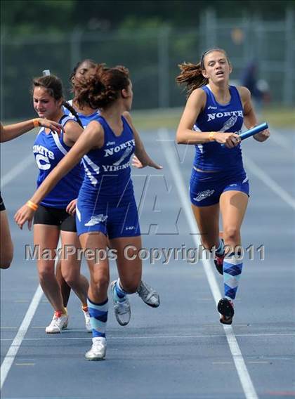 Thumbnail 1 in NCHSAA 4A Track & Field Championships photogallery.