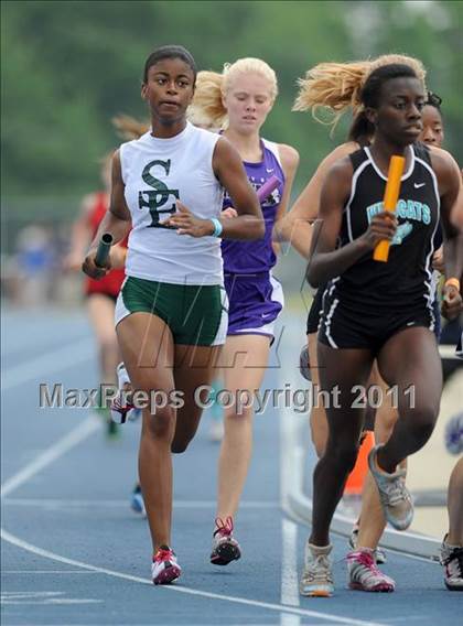 Thumbnail 1 in NCHSAA 4A Track & Field Championships photogallery.