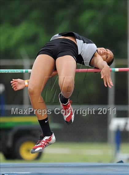 Thumbnail 3 in NCHSAA 4A Track & Field Championships photogallery.