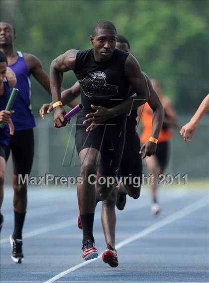 Thumbnail 1 in NCHSAA 4A Track & Field Championships photogallery.