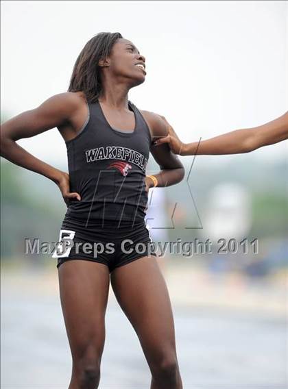 Thumbnail 2 in NCHSAA 4A Track & Field Championships photogallery.