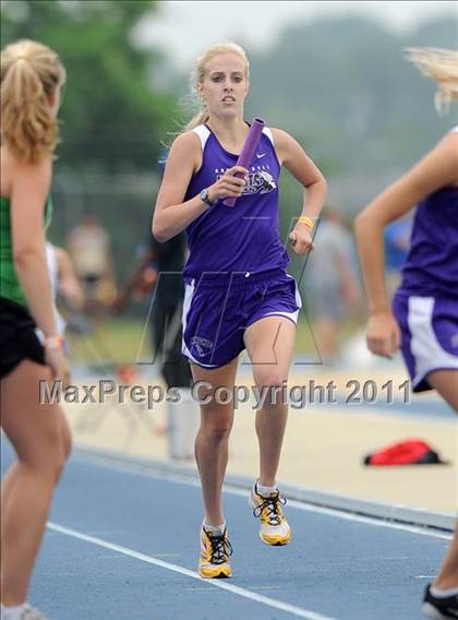 Thumbnail 1 in NCHSAA 4A Track & Field Championships photogallery.