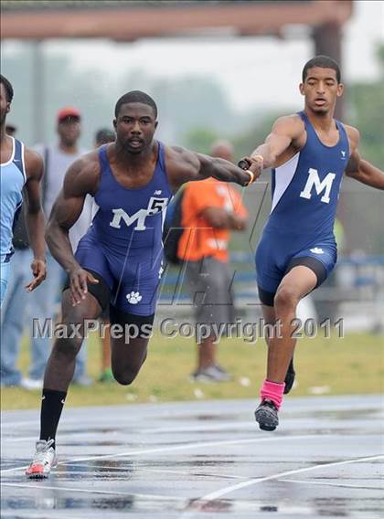 Thumbnail 1 in NCHSAA 4A Track & Field Championships photogallery.
