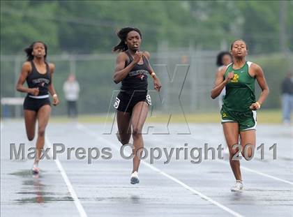 Thumbnail 2 in NCHSAA 4A Track & Field Championships photogallery.