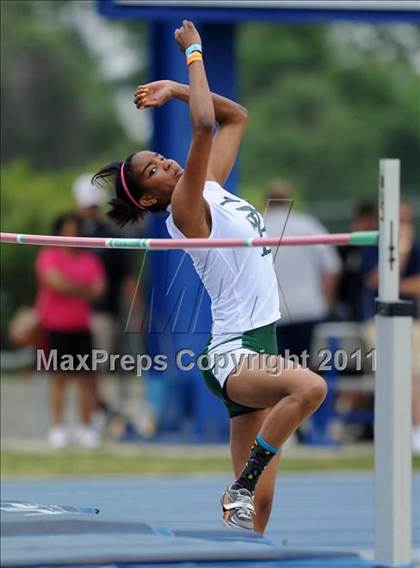 Thumbnail 2 in NCHSAA 4A Track & Field Championships photogallery.