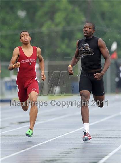 Thumbnail 3 in NCHSAA 4A Track & Field Championships photogallery.