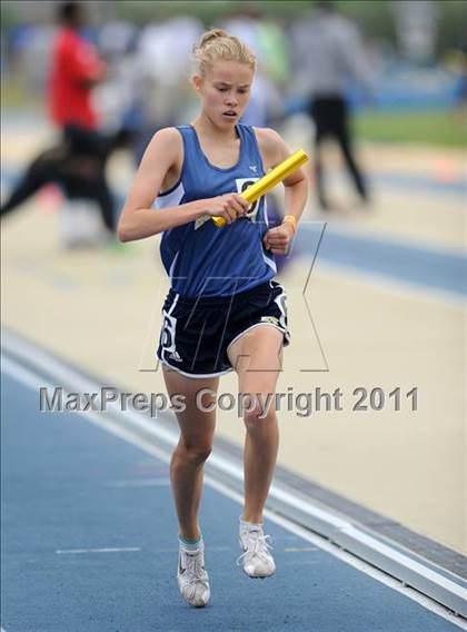 Thumbnail 1 in NCHSAA 4A Track & Field Championships photogallery.