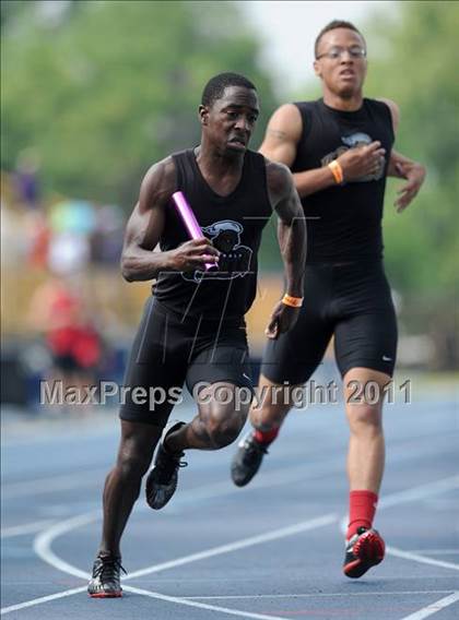 Thumbnail 3 in NCHSAA 4A Track & Field Championships photogallery.