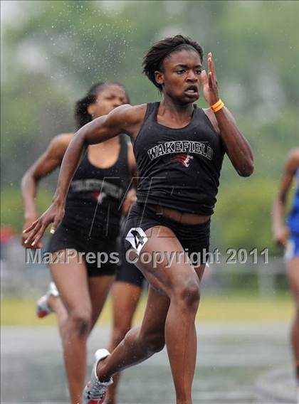 Thumbnail 1 in NCHSAA 4A Track & Field Championships photogallery.