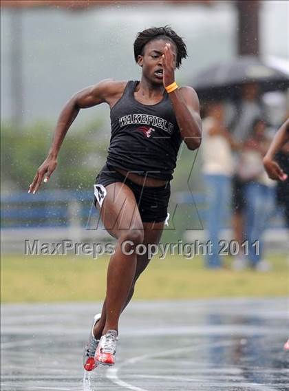 Thumbnail 1 in NCHSAA 4A Track & Field Championships photogallery.