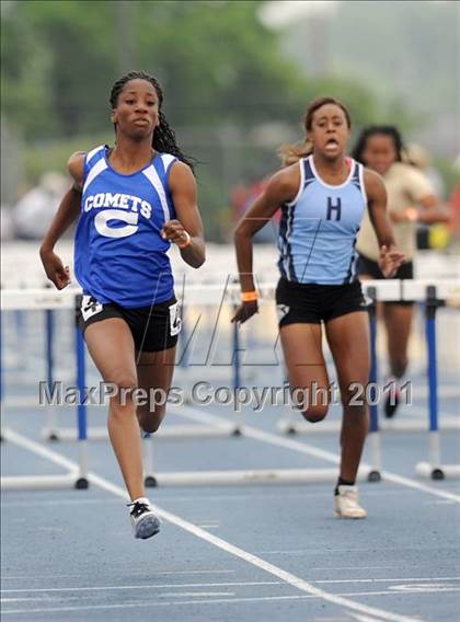Thumbnail 1 in NCHSAA 4A Track & Field Championships photogallery.