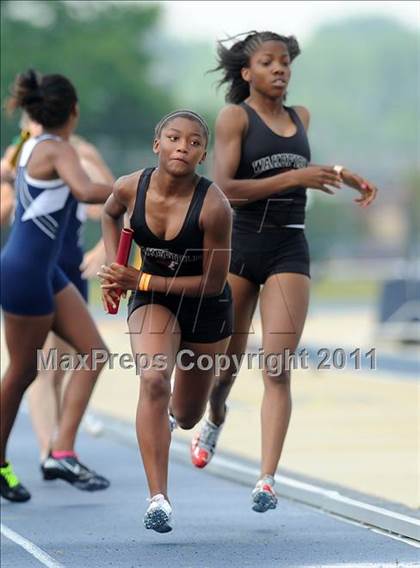 Thumbnail 2 in NCHSAA 4A Track & Field Championships photogallery.