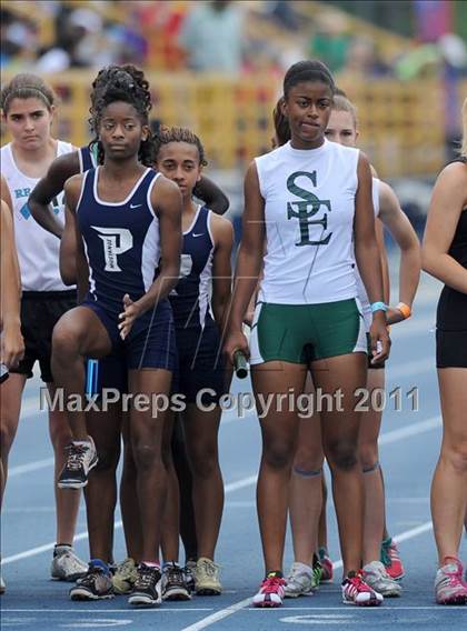 Thumbnail 2 in NCHSAA 4A Track & Field Championships photogallery.
