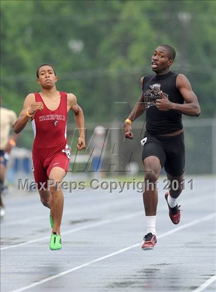 Thumbnail 1 in NCHSAA 4A Track & Field Championships photogallery.
