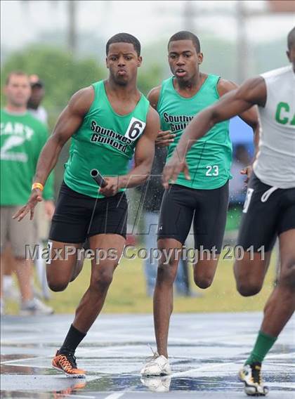 Thumbnail 2 in NCHSAA 4A Track & Field Championships photogallery.