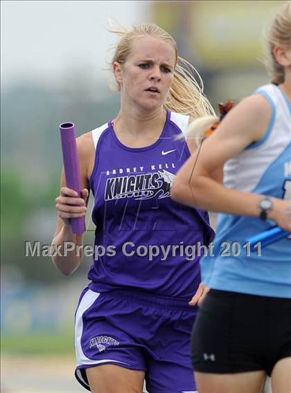 Thumbnail 1 in NCHSAA 4A Track & Field Championships photogallery.