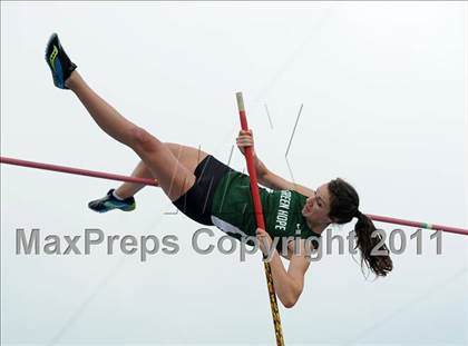 Thumbnail 1 in NCHSAA 4A Track & Field Championships photogallery.