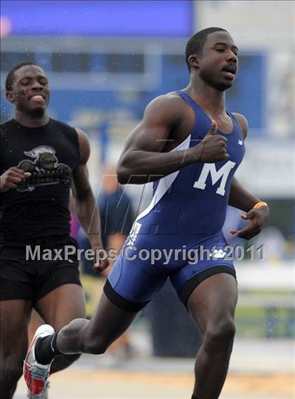 Thumbnail 1 in NCHSAA 4A Track & Field Championships photogallery.