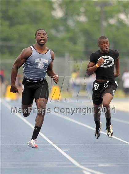 Thumbnail 3 in NCHSAA 4A Track & Field Championships photogallery.
