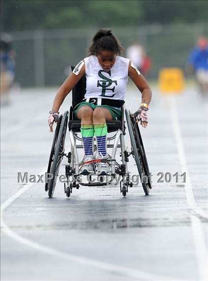 Thumbnail 2 in NCHSAA 4A Track & Field Championships photogallery.