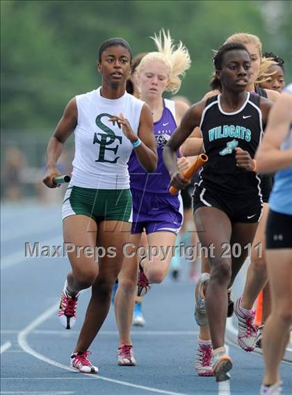 Thumbnail 3 in NCHSAA 4A Track & Field Championships photogallery.