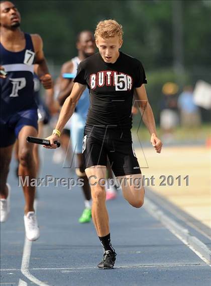 Thumbnail 1 in NCHSAA 4A Track & Field Championships photogallery.