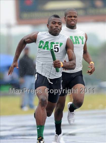 Thumbnail 2 in NCHSAA 4A Track & Field Championships photogallery.