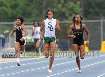 Thumbnail 2 in NCHSAA 4A Track & Field Championships photogallery.