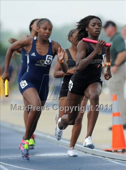 Thumbnail 1 in NCHSAA 4A Track & Field Championships photogallery.