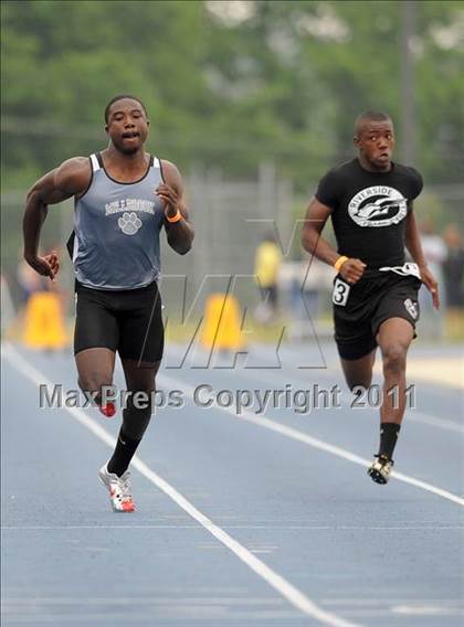 Thumbnail 2 in NCHSAA 4A Track & Field Championships photogallery.