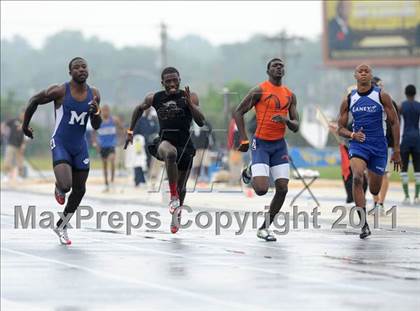 Thumbnail 1 in NCHSAA 4A Track & Field Championships photogallery.