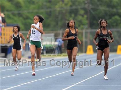 Thumbnail 1 in NCHSAA 4A Track & Field Championships photogallery.