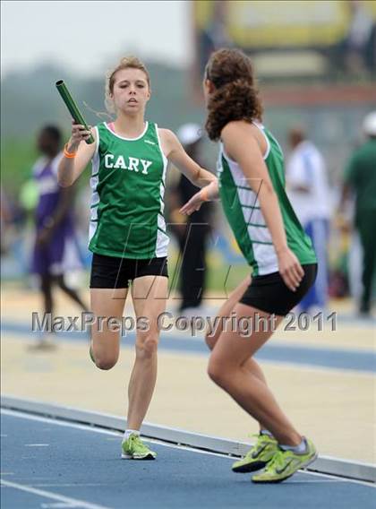 Thumbnail 2 in NCHSAA 4A Track & Field Championships photogallery.