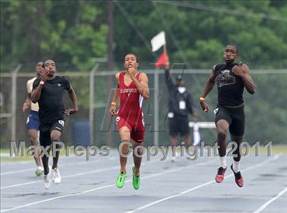 Thumbnail 2 in NCHSAA 4A Track & Field Championships photogallery.